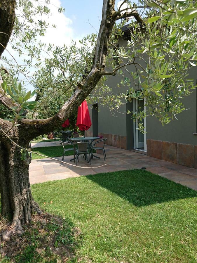 Hotel Il Carpino Bianco Puegnago sul Garda Exterior foto